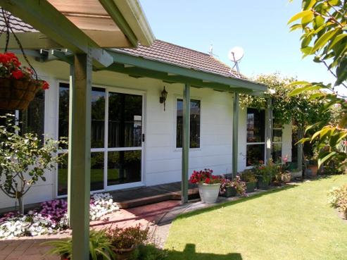 2/21 Swansea Place, Tamatea