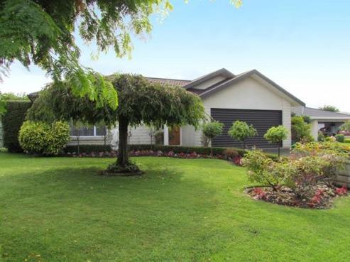 26 Hyatt Grove, Greenmeadows