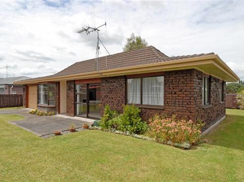 17A Forest Lake Road, Forest Lake