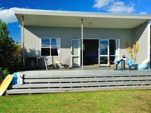 5 Moana Drive, Mahia