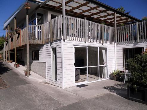 39 Batten Grove, The Pines Beach