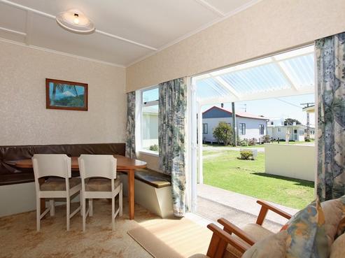 31 Third Avenue, Urenui