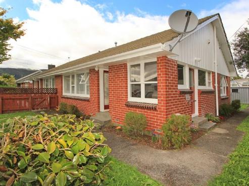 2/124 Epuni Street, Epuni