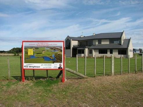 18 Nicholson Drive, Kaitoke