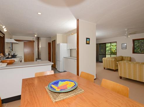 10 Ringer Avenue, Matapouri