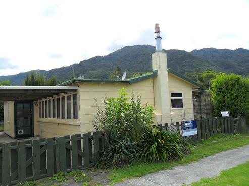 1 Burns Street, Te Aroha