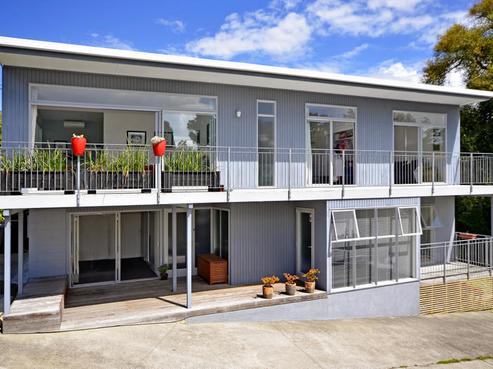 105 Lake Road, Belmont