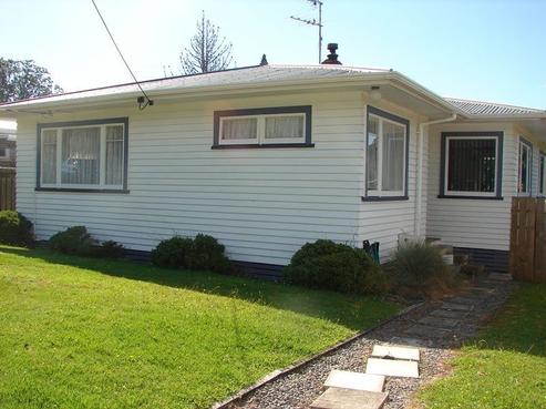 17 Beaumont Crescent, Frankleigh Park