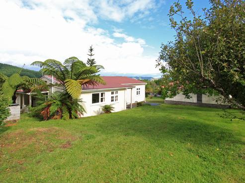 108 Terrace Road, Waikanae
