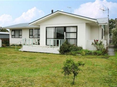3 Meta Street, Takapau