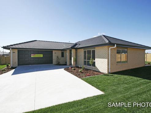 7 Briar Rose Court, Huntington