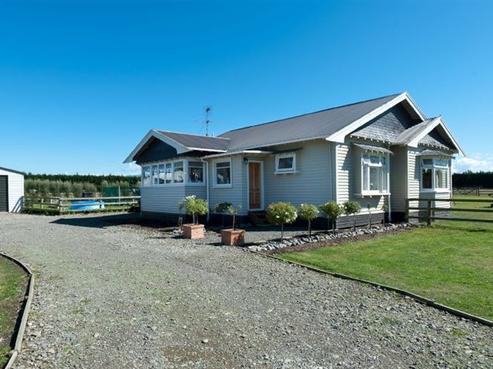 2990 South Eyre Road, West Eyreton