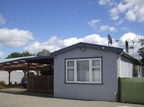10 Solway Crescent, Solway