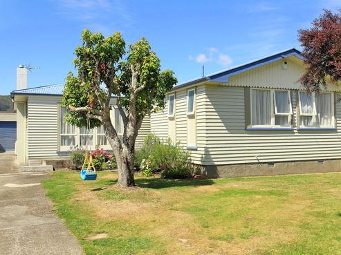 212 Taita Drive, Avalon