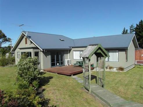 36 Scroggs Hill Road, Brighton