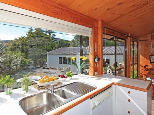 99 Riwai Street, Paraparaumu