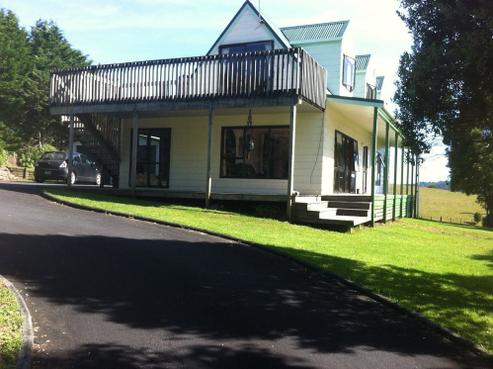 9 Lauries Drive, Kauri