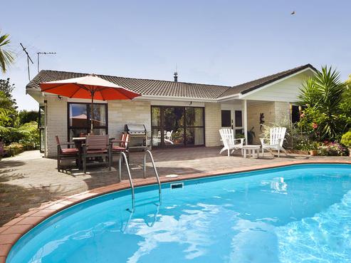 13 Ngarahana Avenue, Paremoremo