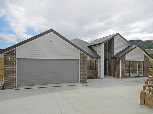 122 Kirton Drive, Riverstone Terraces