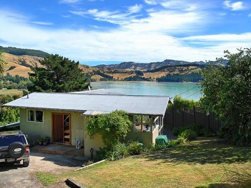 22 Ngaio Lane, Charteris Bay
