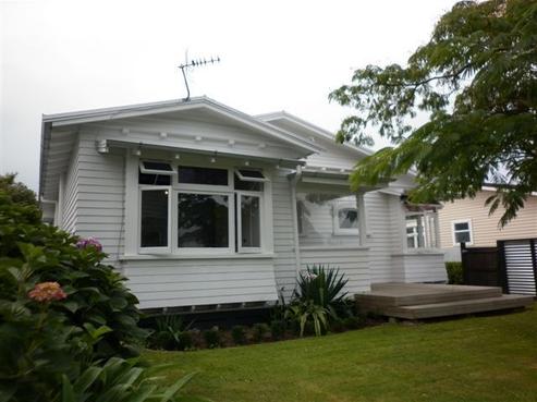 909 Fitzroy Avenue, Mahora