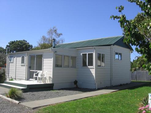 902A Outram Road, Akina