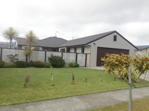 23 San Priamo Place, Paraparaumu Beach