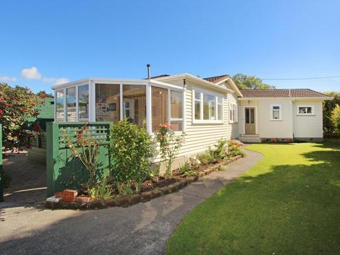2 Hart Avenue, Boulcott
