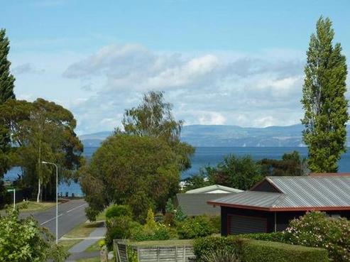 17 Marina Terrace, Kinloch