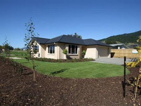 19 Hart Road, Richmond