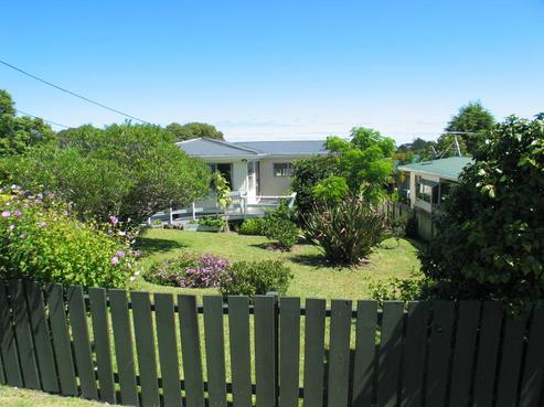 13 Shakespear Road, Army Bay