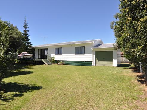 211B Williamson Road, Whangamata