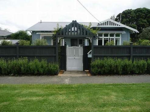 9 Apirana Avenue, Regent