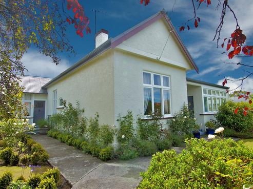 68 Chaucer Street, Milton