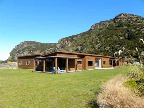 1031 Aubrey Road, Albert Town