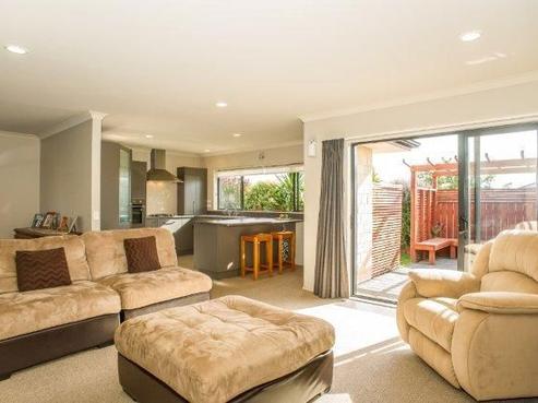 21 Manhattan Court, Paraparaumu Beach