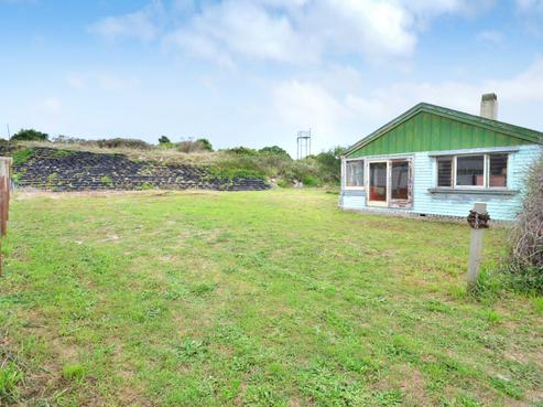 9 Plucky Street, Aramoana