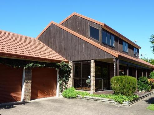 10 Cooper Place, Chedworth