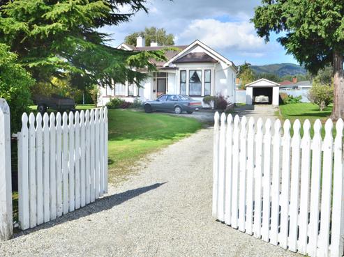 55 Johnson Street, Milton