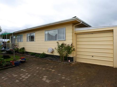2/11 Palm Avenue, Stoke
