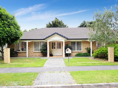 21 Oakwood Grove, Eastern Beach