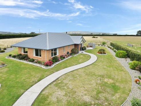 295 Amberley Beach Road, Amberley
