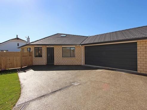 98D Waiwhetu Road, Waterloo