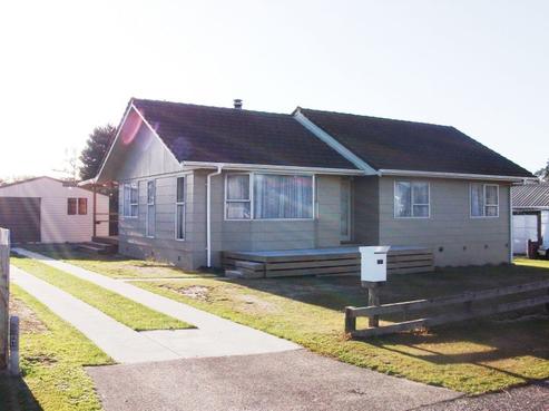 14 Thebes Street, Westbrook