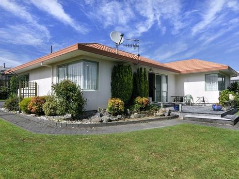 34 Carter Drive, Westbrook