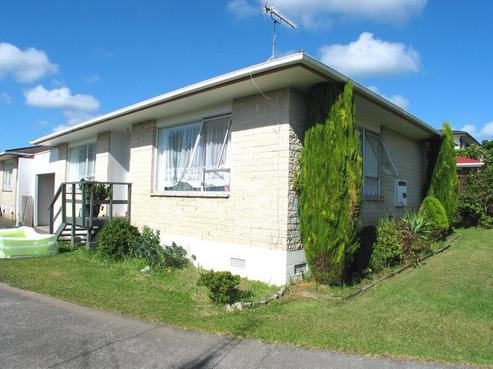 1/8 Darlington Place, Glendene