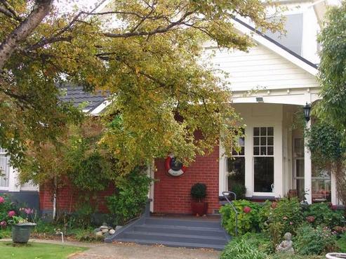 35 Burrows Street, Bluff