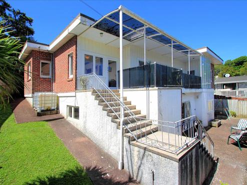30C Derwent Crescent, Titirangi