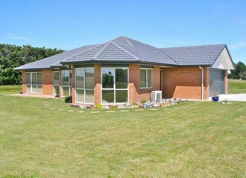 445 West Plains Road, West Plains