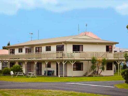 300 Harbour View Road, Whangamata